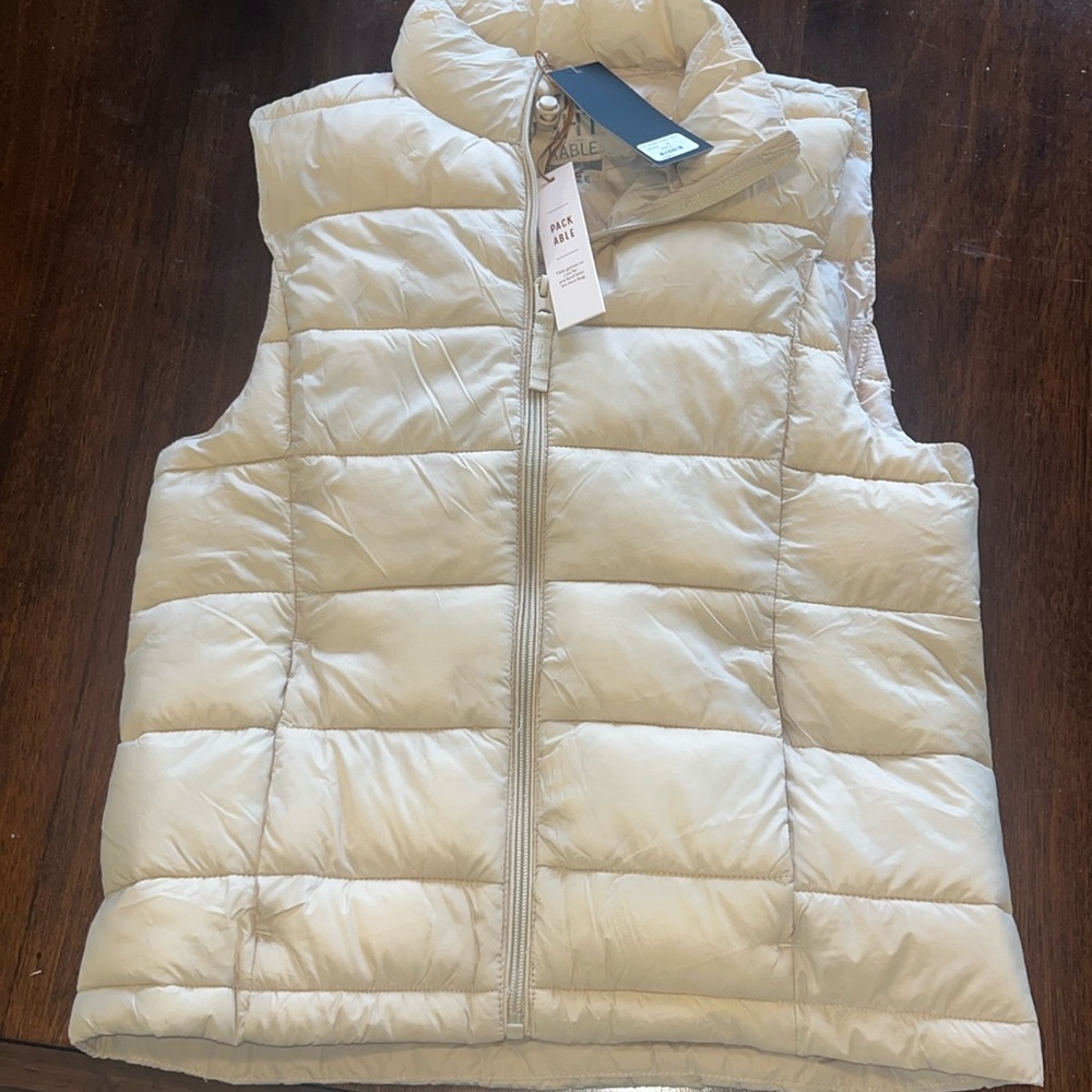 Love Tree puffer vest